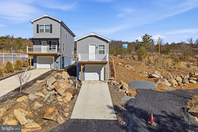 1021 PRINCETON AVE, Palmerton, PA 18071