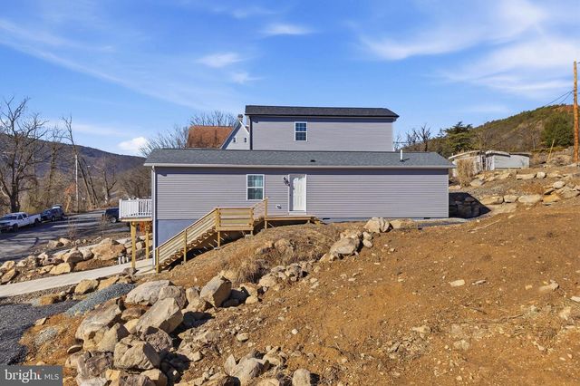 1021 PRINCETON AVE, Palmerton, PA 18071