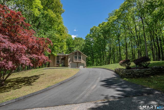 518 Wickham Road, Glastonbury, CT 06033