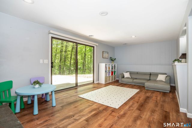 518 Wickham Road, Glastonbury, CT 06033
