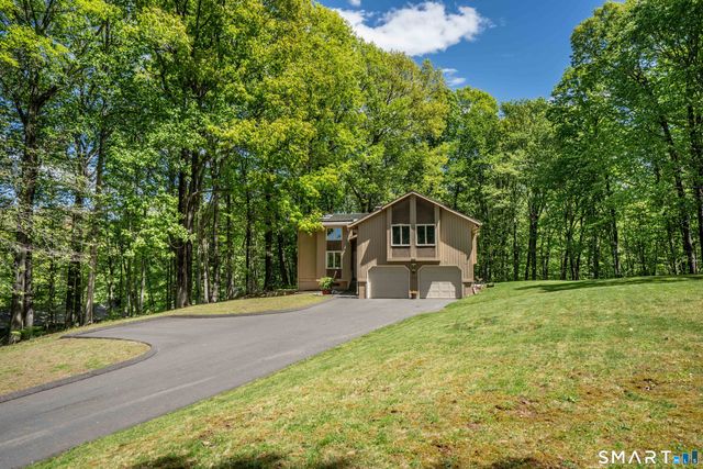 518 Wickham Road, Glastonbury, CT 06033