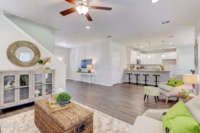 13726 GERONA Drive N, Jacksonville, FL 32224