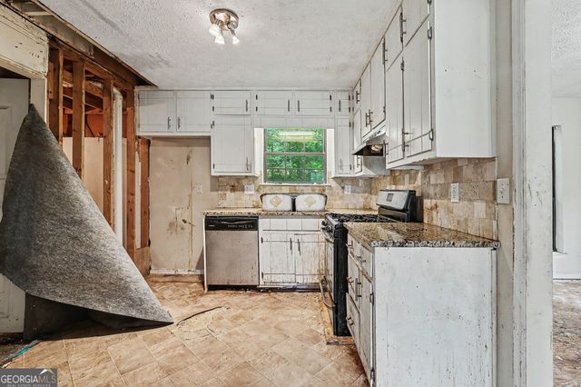 8326 Commanche Court, Jonesboro, GA 30236