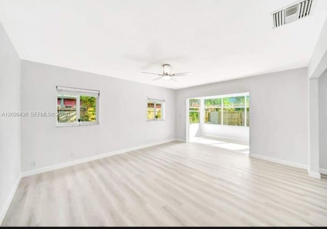 6812 Rio Pinar 1, North Lauderdale, FL 33068