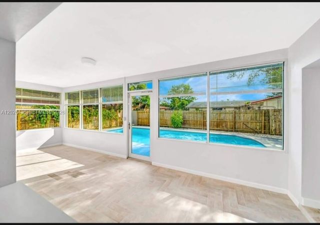 6812 Rio Pinar 1, North Lauderdale, FL 33068