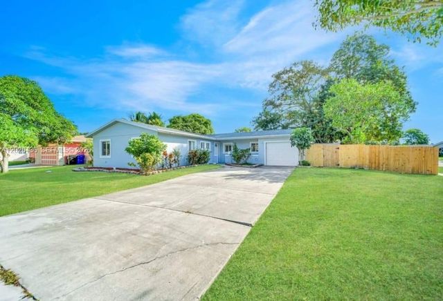 6812 Rio Pinar 1, North Lauderdale, FL 33068