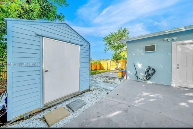 6812 Rio Pinar 1, North Lauderdale, FL 33068