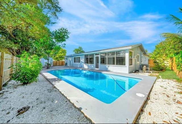 6812 Rio Pinar 1, North Lauderdale, FL 33068