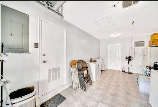 6812 Rio Pinar 1, North Lauderdale, FL 33068