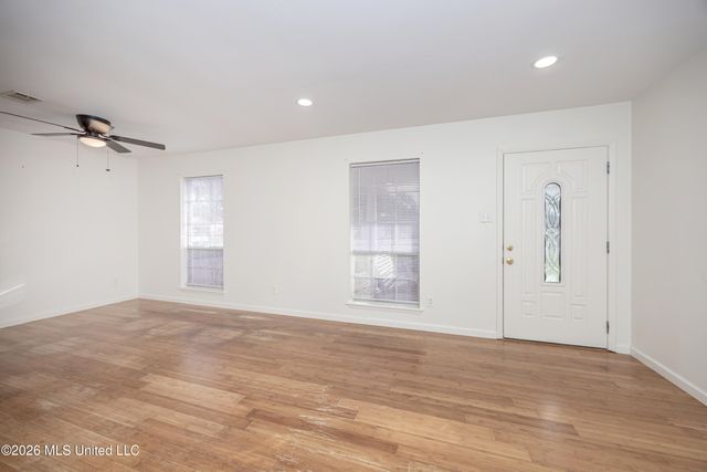 1213 King Henry Drive, Ocean Springs, MS 39564