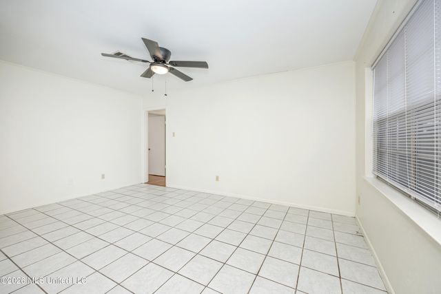 1213 King Henry Drive, Ocean Springs, MS 39564