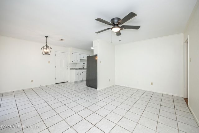 1213 King Henry Drive, Ocean Springs, MS 39564