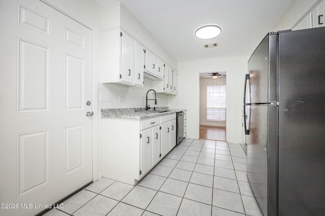 1213 King Henry Drive, Ocean Springs, MS 39564