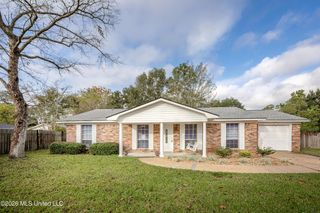 1213 King Henry Drive, Ocean Springs, MS 39564