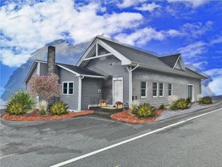 50 New River Road, Lincoln, RI 02865