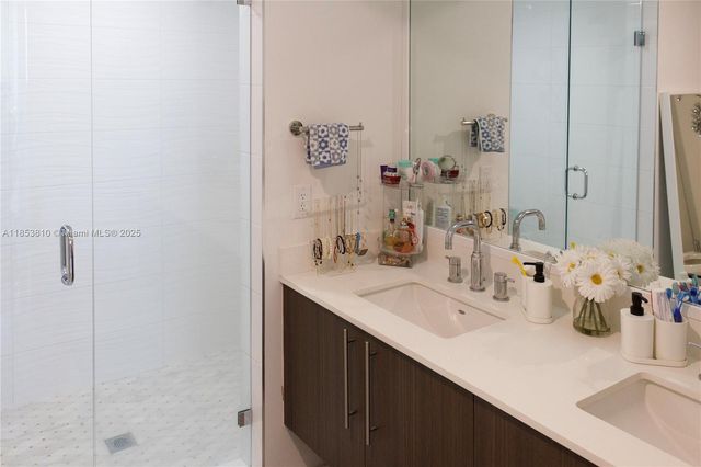 7825 NW 107th Ave 717, Doral, FL 33178