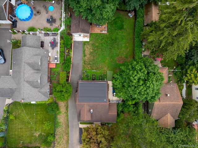26 Fairmount Street, Huntington, NY 11743