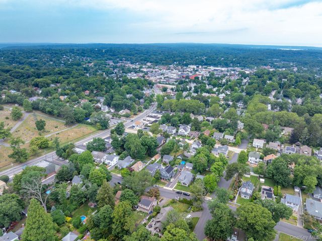 26 Fairmount Street, Huntington, NY 11743
