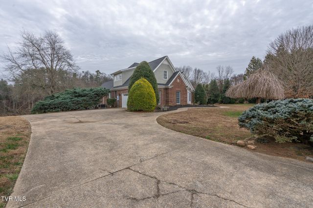 773 Waterstone Circle, Greeneville, TN 37745