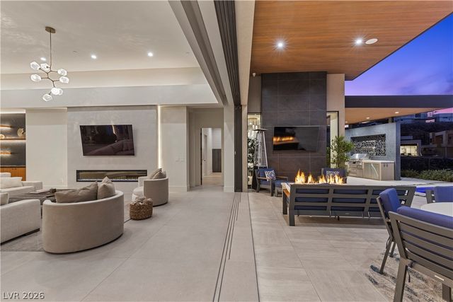 467 Cityview Ridge Drive, Henderson, NV 89012