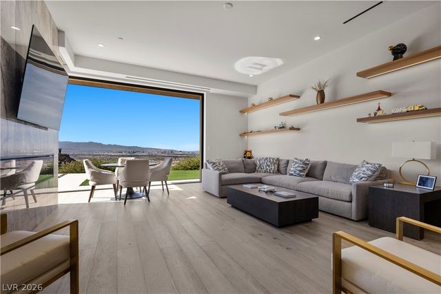 467 Cityview Ridge Drive, Henderson, NV 89012