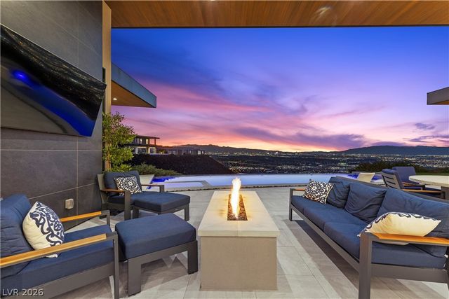 467 Cityview Ridge Drive, Henderson, NV 89012