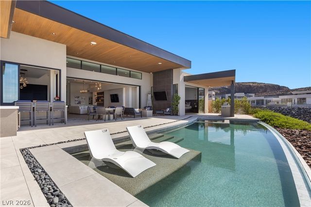 467 Cityview Ridge Drive, Henderson, NV 89012