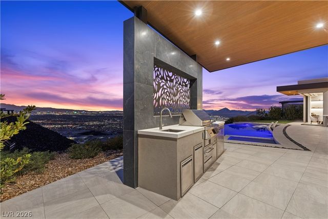 467 Cityview Ridge Drive, Henderson, NV 89012