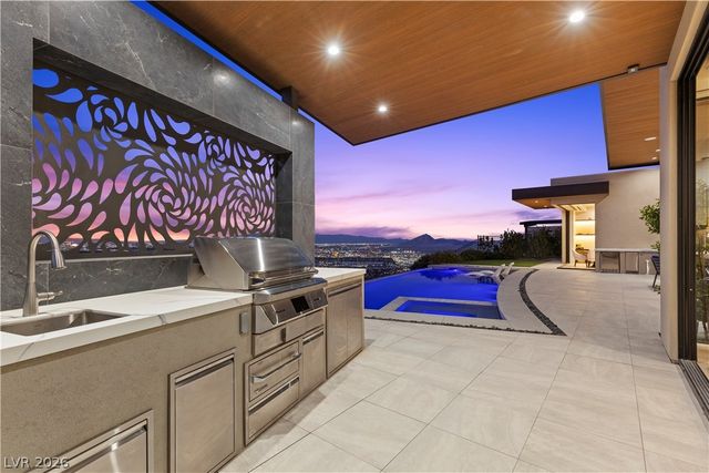 467 Cityview Ridge Drive, Henderson, NV 89012