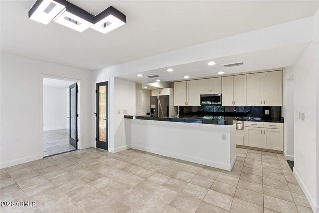 5309 N 24TH Place, Phoenix, AZ 85016