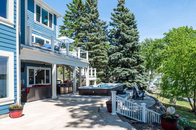 N37W26675 Kopmeier DRIVE, Pewaukee, WI 53072