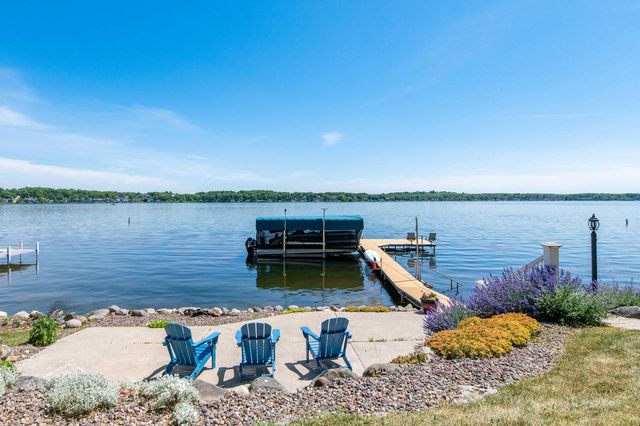 N37W26675 Kopmeier DRIVE, Pewaukee, WI 53072