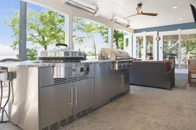 N37W26675 Kopmeier DRIVE, Pewaukee, WI 53072
