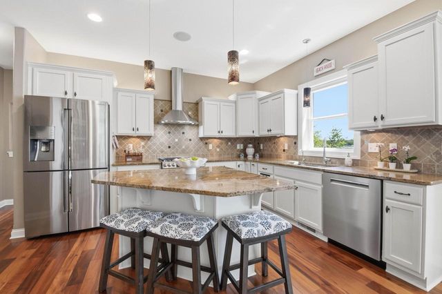 N37W26675 Kopmeier DRIVE, Pewaukee, WI 53072