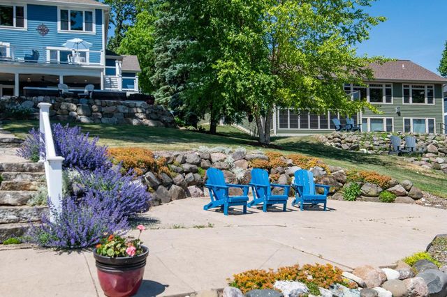 N37W26675 Kopmeier DRIVE, Pewaukee, WI 53072