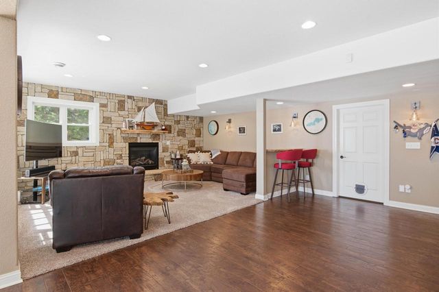 N37W26675 Kopmeier DRIVE, Pewaukee, WI 53072