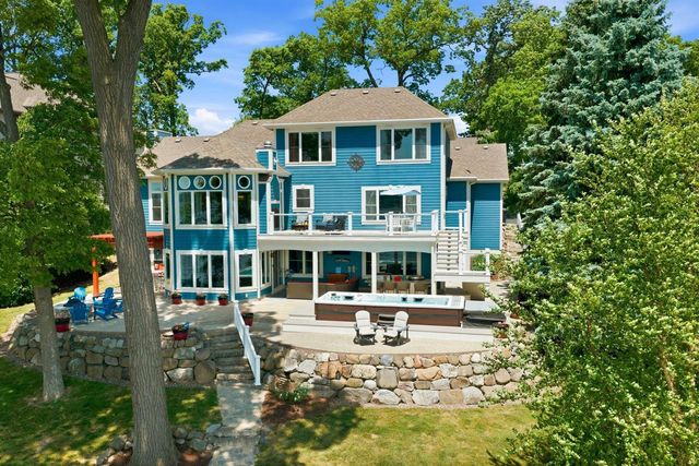 N37W26675 Kopmeier DRIVE, Pewaukee, WI 53072