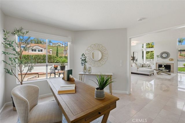 14 Gullwing, Laguna Niguel, CA 92677
