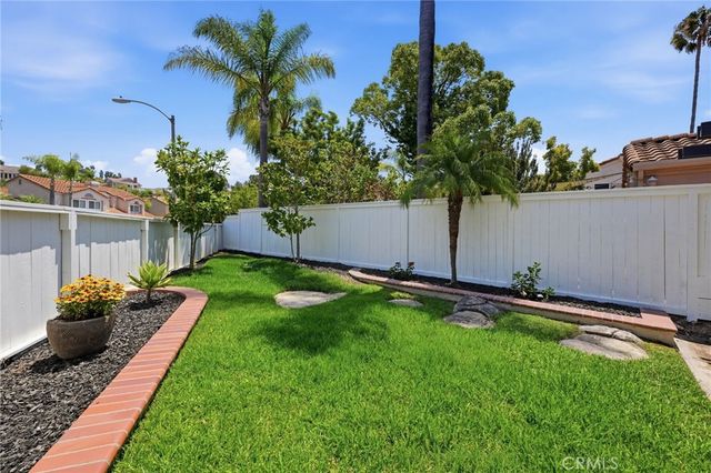14 Gullwing, Laguna Niguel, CA 92677