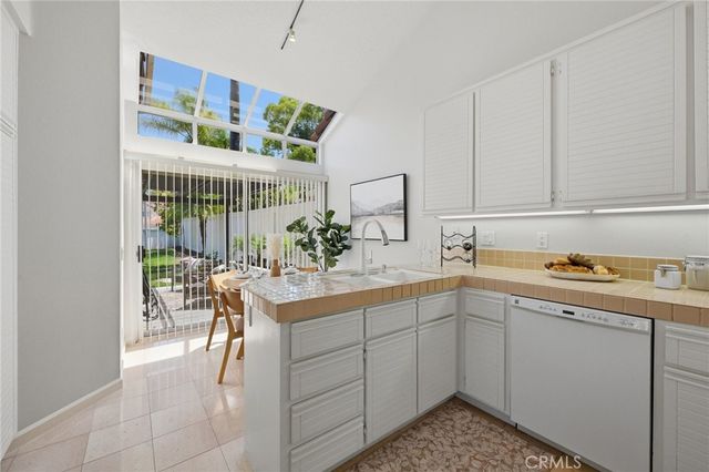 14 Gullwing, Laguna Niguel, CA 92677