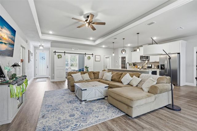 8920 NE 8TH PLACE, High Springs, FL 32643