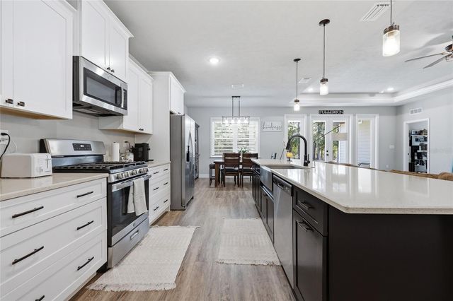 8920 NE 8TH PLACE, High Springs, FL 32643