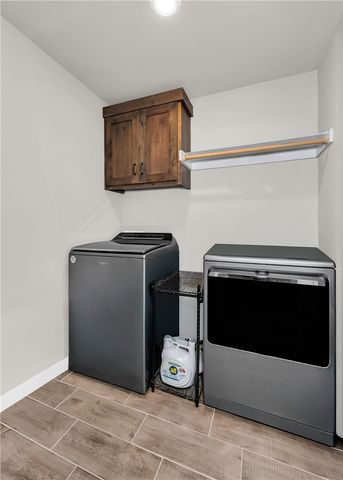 921 S Green Heron Lane, Siloam Springs, AR 72761