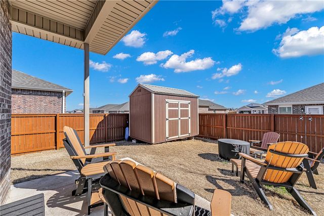 921 S Green Heron Lane, Siloam Springs, AR 72761