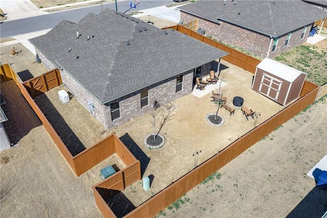 921 S Green Heron Lane, Siloam Springs, AR 72761