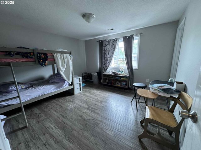 6307 Ne WILDING Rd, Vancouver, WA 98686