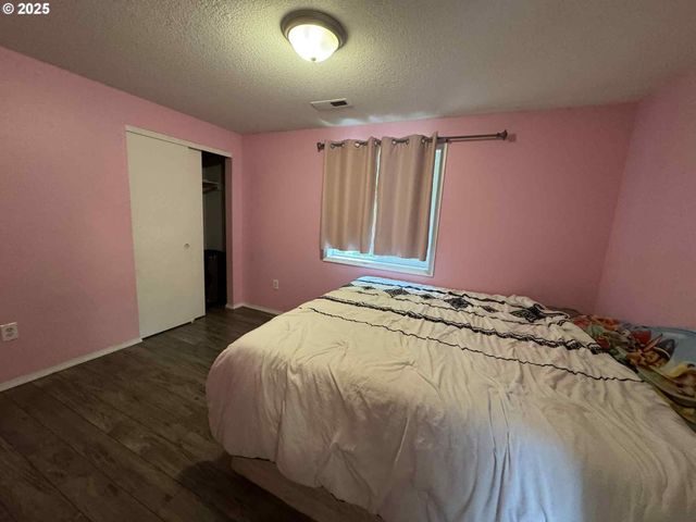 6307 Ne WILDING Rd, Vancouver, WA 98686