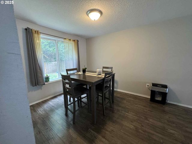 6307 Ne WILDING Rd, Vancouver, WA 98686