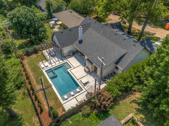 3215 S Troost Avenue, Tulsa, OK 74105