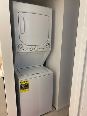 6500 Chasewood Drive A, Jupiter, FL 33458